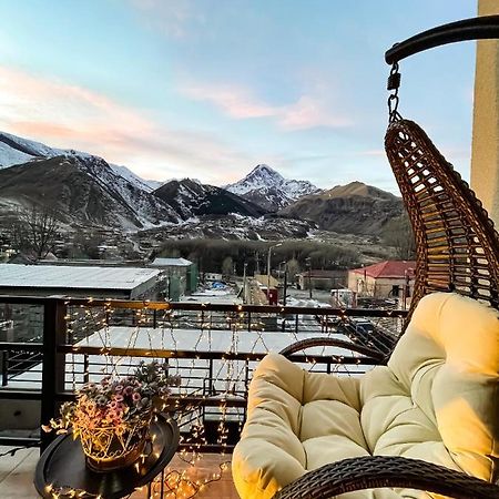 Hotel Belmonte Kazbegi Exterior foto