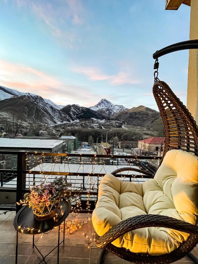 Hotel Belmonte Kazbegi Exterior foto