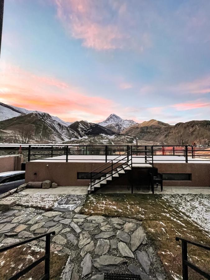 Hotel Belmonte Kazbegi Exterior foto