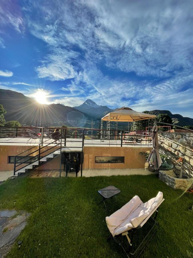 Hotel Belmonte Kazbegi Exterior foto